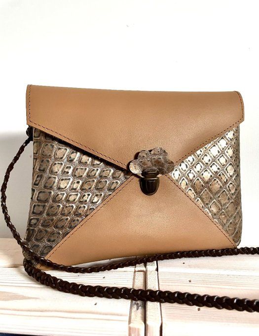 Pochette Nuage Camel effet croco