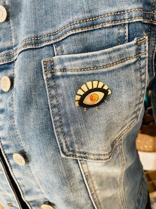 Pin's Oeil Noir