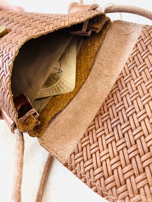 Pochette Smarty Marron Cuivre effet tressé